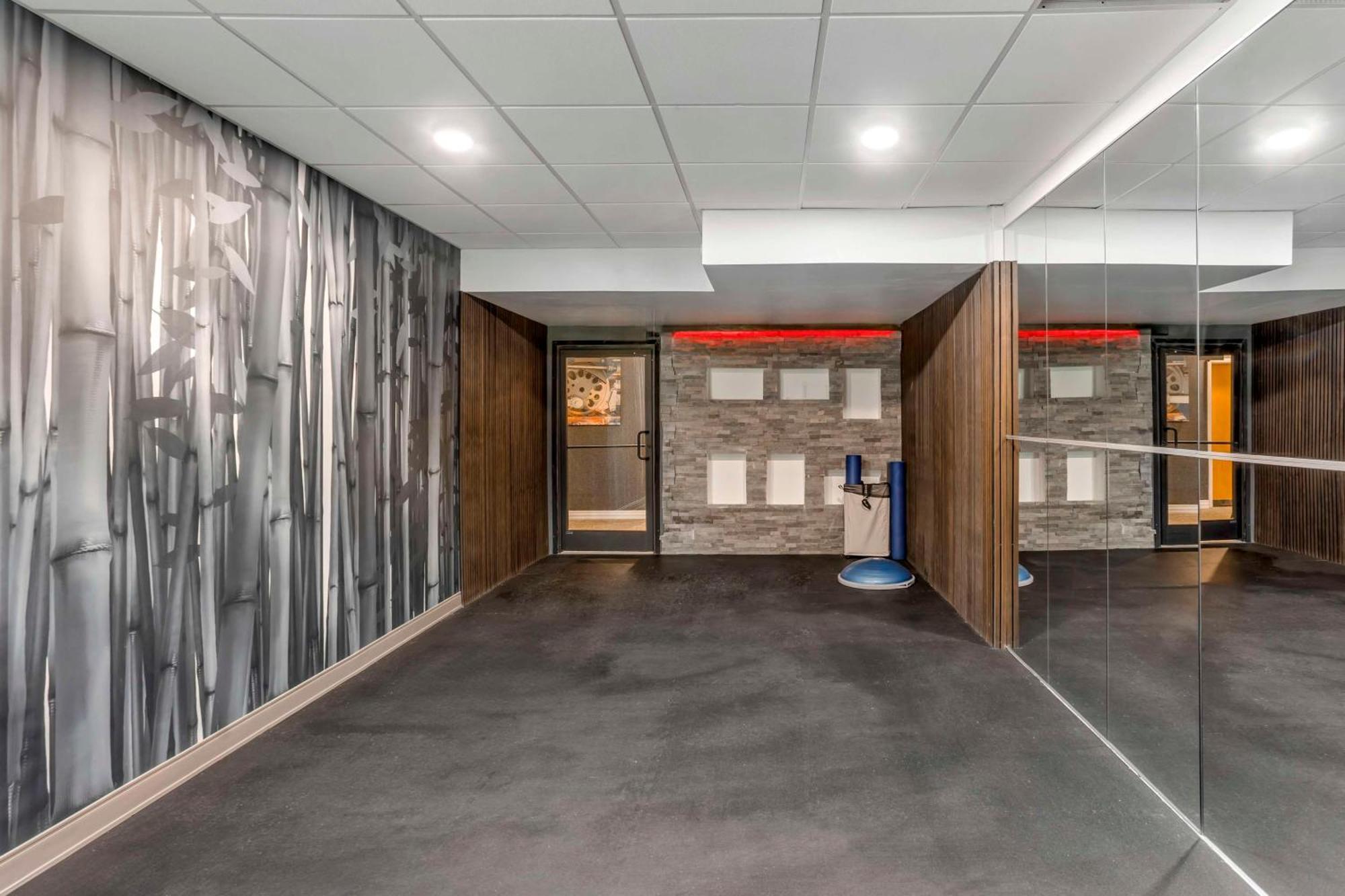 Best Western Plus Heritage Rail Inn & Suites York Eksteriør bilde