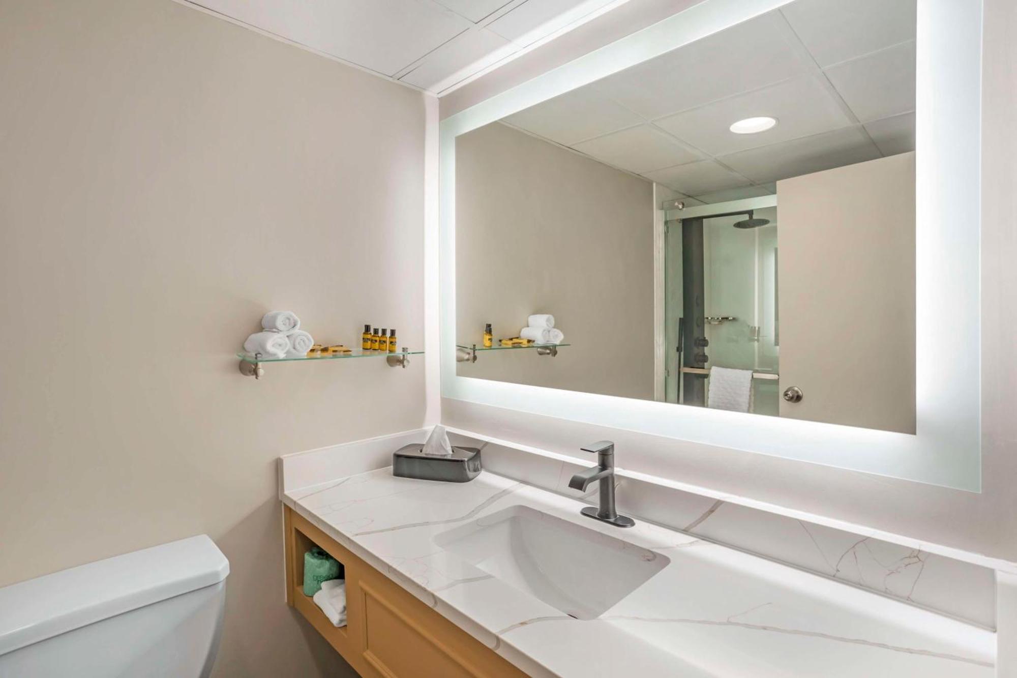 Best Western Plus Heritage Rail Inn & Suites York Eksteriør bilde