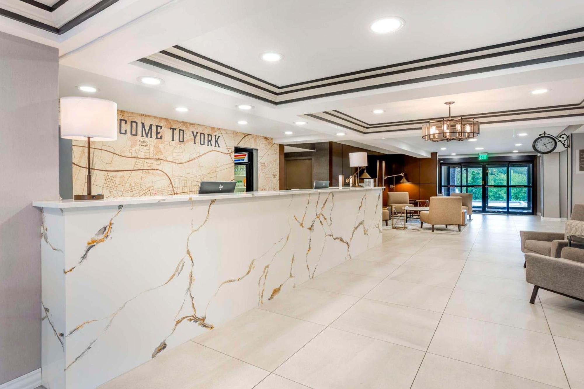Best Western Plus Heritage Rail Inn & Suites York Eksteriør bilde