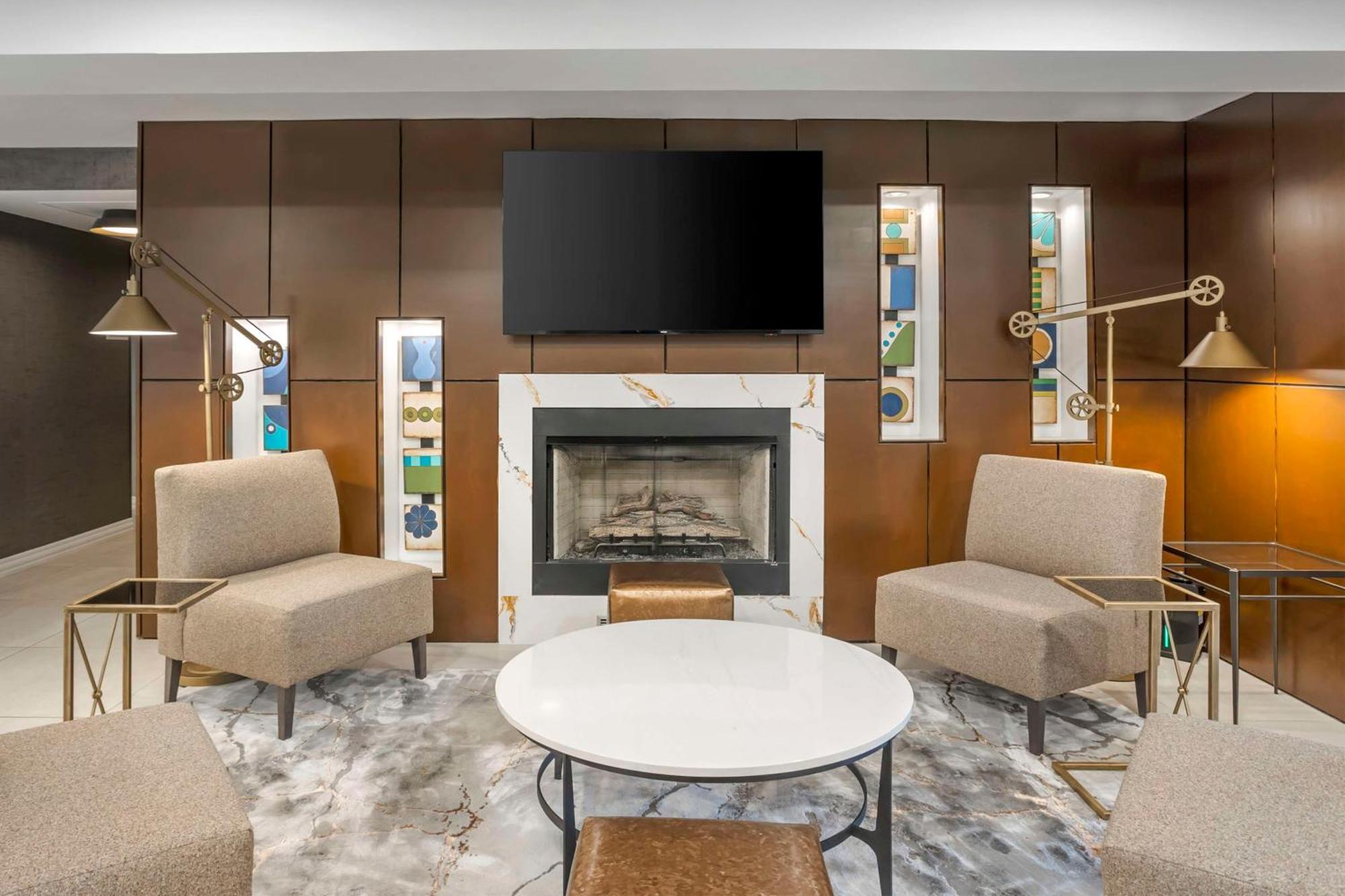 Best Western Plus Heritage Rail Inn & Suites York Eksteriør bilde