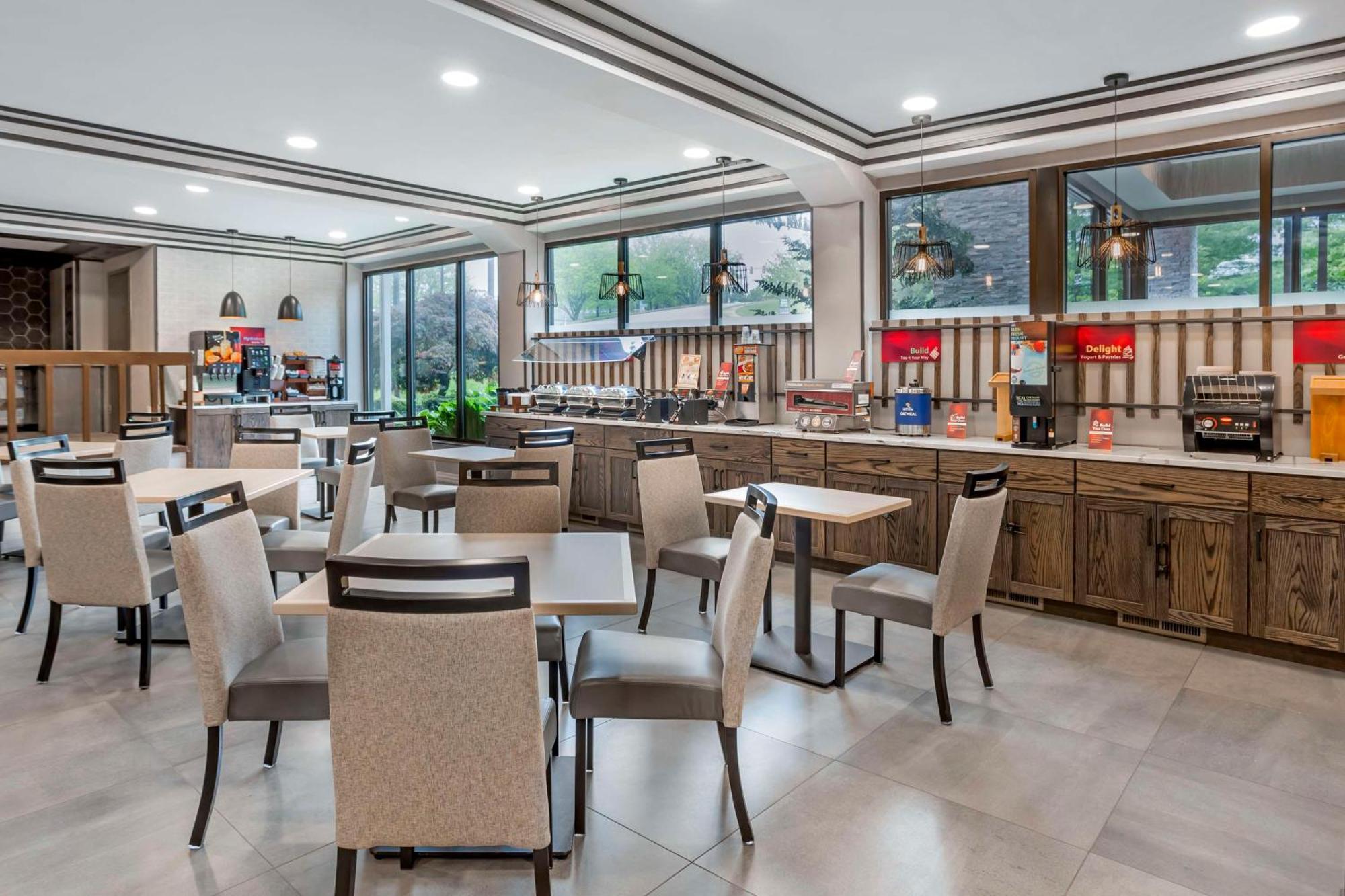 Best Western Plus Heritage Rail Inn & Suites York Eksteriør bilde